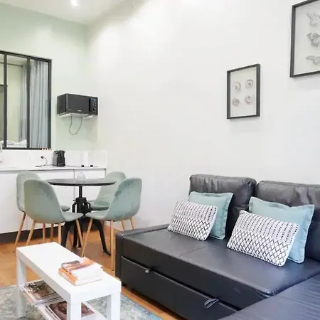 Apartment Very Charming And Cosy Flat, Center Of